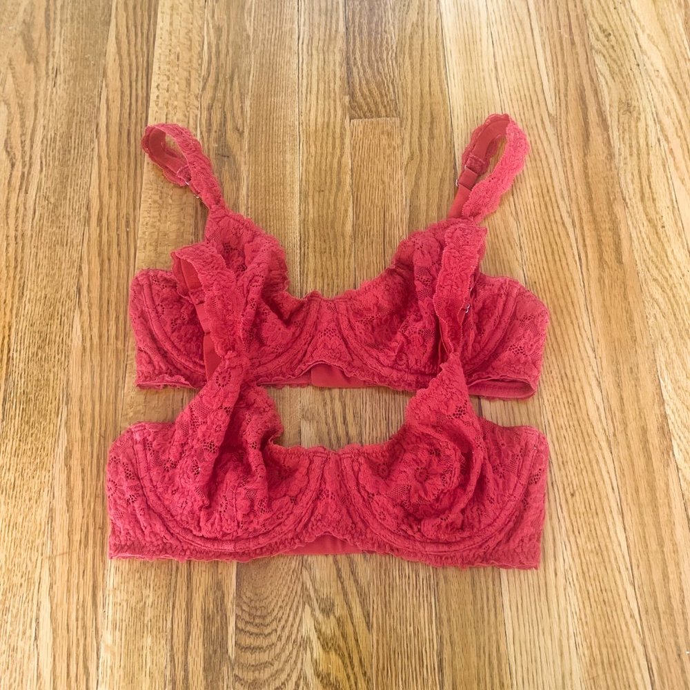 ❌SOLD❌ Aerie Happy Unlined Lace Demi 34DD
